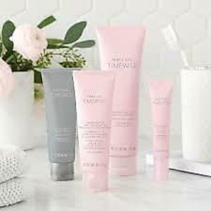 Mary Kay 3D skincare set